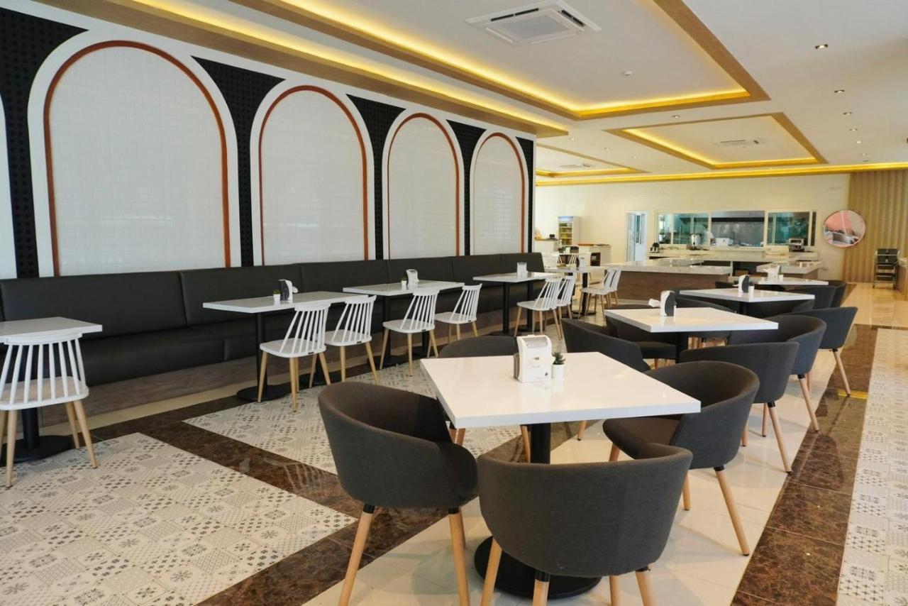 M Casa Hotel Pattaya Nong Prue Bagian luar foto