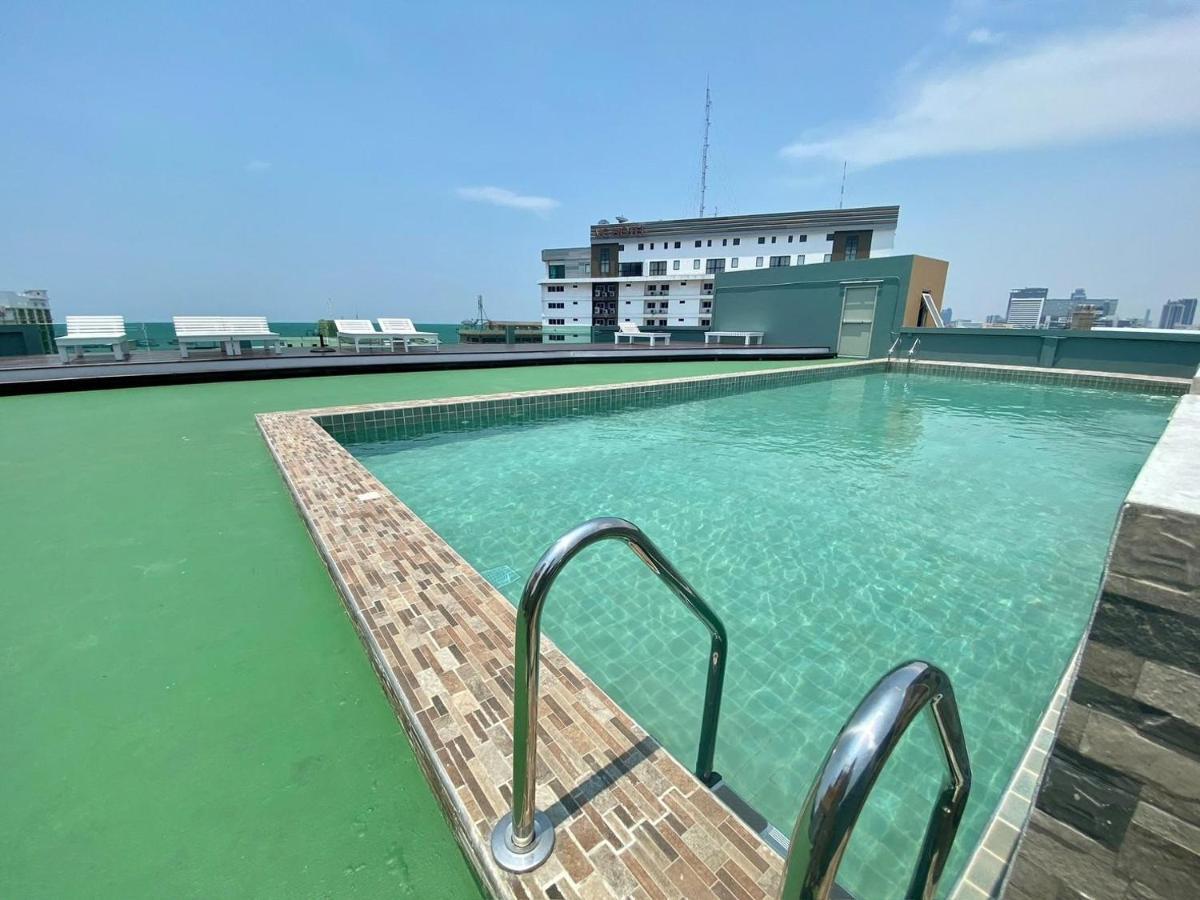 M Casa Hotel Pattaya Nong Prue Bagian luar foto